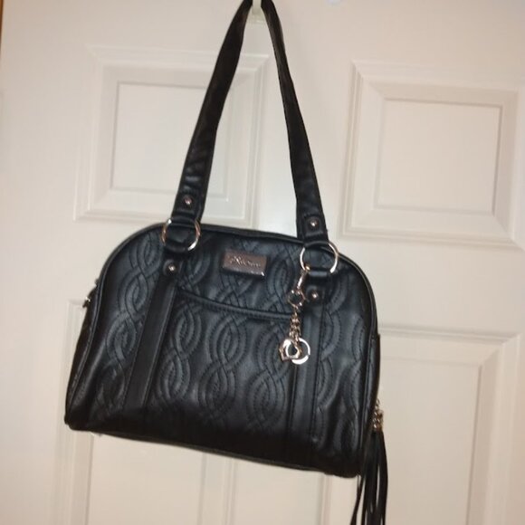 Bella Russo: Quilted black bag double strap w/removable key ring. Extra strap. - Picture 1 of 7